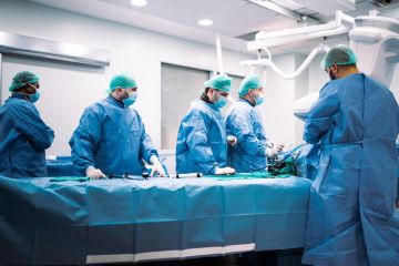 إنجاز طبي جديد في مستشفى جابر.. تبديل الصمام الأورطي عبر الشريان السباتي إنجاز طبي جديد في مستشفى جابر.. تبديل الصمام الأورطي عبر الشريان السباتي
