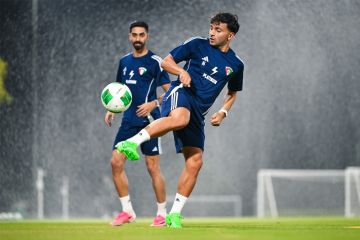 الأزرق يتدرب على فترتين استعداداً لـ «خليجي 27»