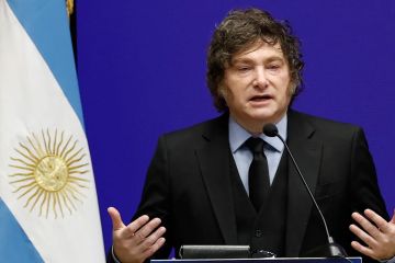 الرئيس الأرجنتيني إجراءات التقشف غير قابلة للنقاش الرئيس الأرجنتيني إجراءات التقشف غير قابلة للنقاش