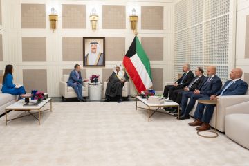 ممثل سمو أمير البلاد سمو ولي العهد يستقبل في نيويورك الرئيس التنفيذي لشركة جي إي فيرنوفا العالمية ممثل سمو أمير البلاد سمو ولي العهد يستقبل في نيويورك الرئيس التنفيذي لشركة جي إي فيرنوفا العالمية