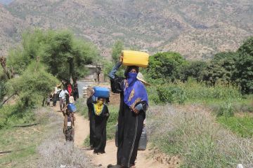 السعودية تصد صواريخ حوثية السعودية تصد صواريخ حوثية