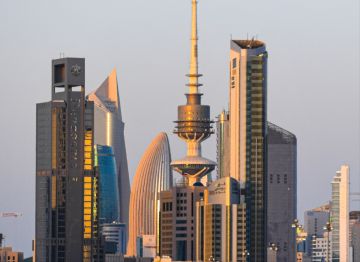 مرسوم بمنح إقامة لمدة 10 سنوات للمسحوبة جناسيهم وتوابعهم مرسوم بمنح إقامة لمدة 10 سنوات للمسحوبة جناسيهم وتوابعهم