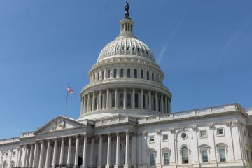 مشرعون أميركيون يسعون لعقوبات على مشروع إي 1 الاستيطاني الإسرائيلي مشرعون أميركيون يسعون لعقوبات على مشروع إي 1 الاستيطاني الإسرائيلي