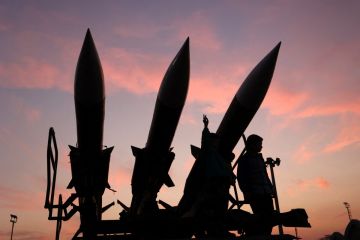 طهران: تصعيد هجماتنا على السفن العسكرية الأميركية إذا واصلت واشنطن حصارها البحري طهران: تصعيد هجماتنا على السفن العسكرية الأميركية إذا واصلت واشنطن حصارها البحري