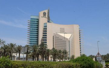 البترول الكويتية توفر خيار النقل من سفينة لأخرى خارج هرمز لضمان الشحن الآمن البترول الكويتية توفر خيار النقل من سفينة لأخرى خارج هرمز لضمان الشحن الآمن