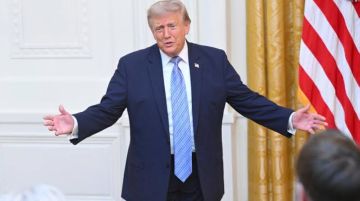 قاض أمريكي يوقف قيود ترامب على مدة تأشيرات الطلاب والصحفيين الأجانب قاض أمريكي يوقف قيود ترامب على مدة تأشيرات الطلاب والصحفيين الأجانب