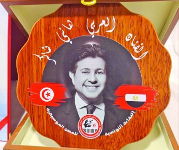 نقيب الفنانين التونسيين يهاجم مصطفى كامل بسبب تكريم هاني شاكر نقيب الفنانين التونسيين يهاجم مصطفى كامل بسبب تكريم هاني شاكر