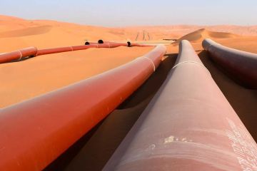 الكرملين : تعطل خط شرق - غرب السعودي يهدد بخفض 4 من إمدادات النفط العالمية الكرملين : تعطل خط شرق - غرب السعودي يهدد بخفض 4 من إمدادات النفط العالمية