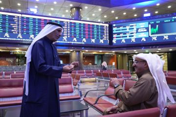 تباين مؤشرات البورصة بسيولة 130.4 مليون دينار تباين مؤشرات البورصة بسيولة 130.4 مليون دينار