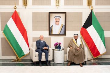 ممثل سمو أمير البلاد سمو ولي العهد يستقبل رئيس هنغاريا في نيويورك ممثل سمو أمير البلاد سمو ولي العهد يستقبل رئيس هنغاريا في نيويورك