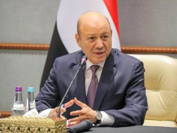 العليمي: القوات الحكومية ماضية حتى استعادة مؤسسات الدولة وبسط سلطتها على كامل اليمن العليمي: القوات الحكومية ماضية حتى استعادة مؤسسات الدولة وبسط سلطتها على كامل اليمن