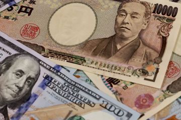 الين يتراجع بعد رفع أسعار الفائدة اليابانية الين يتراجع بعد رفع أسعار الفائدة اليابانية