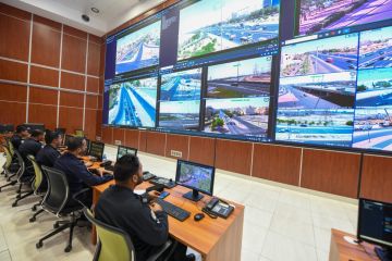 الداخلية تتابع حركة السير بـ338 كاميرا مع عودة الطلبة إلى المدارس الداخلية تتابع حركة السير بـ338 كاميرا مع عودة الطلبة إلى المدارس