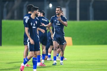 الأزرق يستأنف تدريباته استعدادا لـ خليجي 27 الأزرق يستأنف تدريباته استعدادا لـ خليجي 27