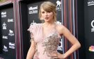 تايلور سويفت تفوز بجائزة MTV لأفضل مخرج فنان - kw