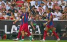 برشلونة يكتسح فالنسيا بخماسية وينفرد بالصدارة