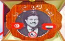 نقيب الفنانين التونسيين يهاجم مصطفى كامل بسبب تكريم هاني شاكر