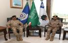 آمر القوة البحرية وآمر الأسطول الشرقي السعودي يعقدان اجتماعا تنسيقيا