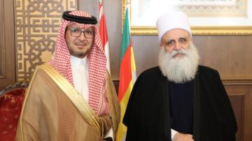 شيخ العقل عرض مع السفير السعودي للتطورات شيخ العقل عرض مع السفير السعودي للتطورات