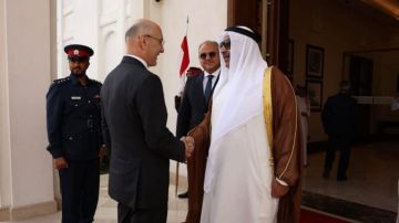 الحجار في البحرين لترؤس أعمال منتدى حوار المنامة الحجار في البحرين لترؤس أعمال منتدى حوار المنامة