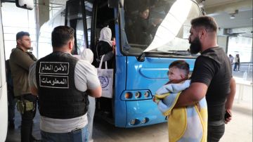 بالفيديو والصور: السوريون يعودون