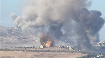 سلسلة غارات من الطيران الحربي تستهدف عدة مناطق جنوبية سلسلة غارات من الطيران الحربي تستهدف عدة مناطق جنوبية