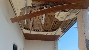 عائلة جنوبية تنجو بأعجوبة بعد سقوط سقف منزل