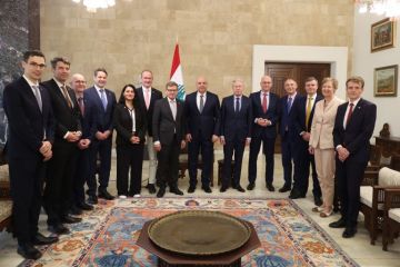 الرئيس جوزاف عون يطالب ألمانيا بالضغط على إسرائيل لوقف الاعتداءات وتمكين الجيش من الانتشار جنوبا الرئيس جوزاف عون يطالب ألمانيا بالضغط على إسرائيل لوقف الاعتداءات وتمكين الجيش من الانتشار جنوبا