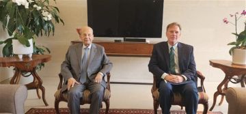 الرئيس ميشال عون استقبل القائم بأعمال سفارة الولايات المتحدة الأميركية.. بحث في الأوضاع الراهنة الرئيس ميشال عون استقبل القائم بأعمال سفارة الولايات المتحدة الأميركية.. بحث في الأوضاع الراهنة