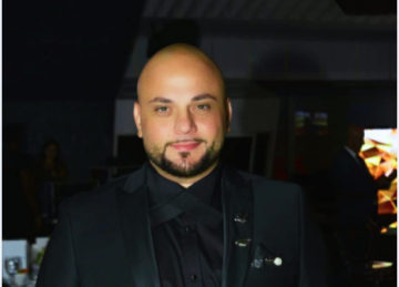 المطرب أمين سلطان: حفل عالمي وجائزة تاريخية ومنصة للمستقبل