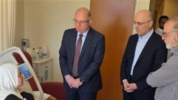 زيارة وزارية للجريحة أماني بزي