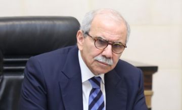 سلام استغرب تصريح بري: وفرنا مساعدات لـ77 ألف عائلة متضررة بالجنوب وإعادة الإعمار ليست وعدا بل عهدا سلام استغرب تصريح بري: وفرنا مساعدات لـ77 ألف عائلة متضررة بالجنوب وإعادة الإعمار ليست وعدا بل عهدا