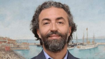 عمر عيتاني نهضة مرفأ بيروت من بين الركام! عمر عيتاني نهضة مرفأ بيروت من بين الركام!