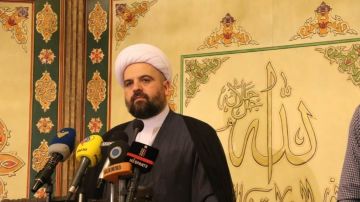 المفتي قبلان: حماية لبنان إنتخابيا هو أكبر الضرورات الوطنية التأسيسية ولعبة العزل الطائفي مكشوفة المفتي قبلان: حماية لبنان إنتخابيا هو أكبر الضرورات الوطنية التأسيسية ولعبة العزل الطائفي مكشوفة