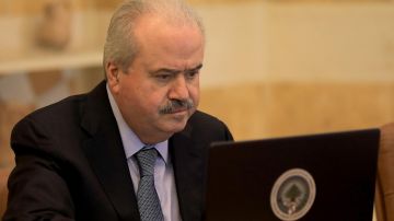 تعميم من وزير المال إلى شركات تحويل الأموال والمصارف: للتوقف عن اعتماد طريقة الـOffline تعميم من وزير المال إلى شركات تحويل الأموال والمصارف: للتوقف عن اعتماد طريقة الـOffline