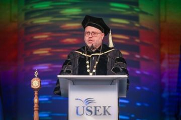 تنصيب الأب البروفسور جوزف مكرزل رئيسا لجامعة الروح القدس الكسليك