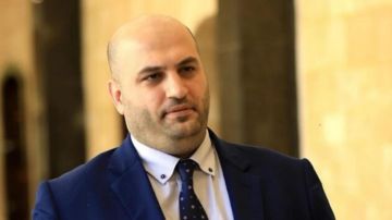 ناصر الدين: أبعدوا الصحة عن السياسة والطائفية