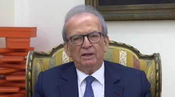 حمادة استحضر عبارة لكمال جنبلاط: لا وطن يقوم على التكاذب المشترك والتسويات المبطنة حمادة استحضر عبارة لكمال جنبلاط: لا وطن يقوم على التكاذب المشترك والتسويات المبطنة