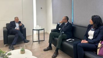 باسيل استقبل سيرج داغر... وتشديد على إجراء الانتخابات في موعدها باسيل استقبل سيرج داغر... وتشديد على إجراء الانتخابات في موعدها