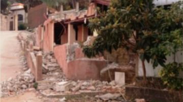 الأشغال: المباشرة بإزالة التعديات على عقار مصلحة السكك الحديد في عاريا الأشغال: المباشرة بإزالة التعديات على عقار مصلحة السكك الحديد في عاريا
