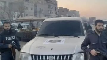 الداخلية السورية تعلن تفكيك خلايا إرهابية وإجرامية مرتبطة بتنسيق خارجي في اللاذقية الداخلية السورية تعلن تفكيك خلايا إرهابية وإجرامية مرتبطة بتنسيق خارجي في اللاذقية