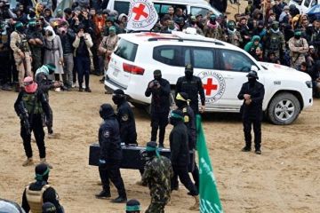 القسام: التزمنا بتسليم الأسرى الإسرائيليين لدينا.. ونبذل جهدا كبيرا لإغلاق الملف القسام: التزمنا بتسليم الأسرى الإسرائيليين لدينا.. ونبذل جهدا كبيرا لإغلاق الملف