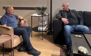 باسيل استقبل رئيس بلدية محطة بحمدون ووفدين من بلديتي سفينة الدريب وجديدة غزير والقطين باسيل استقبل رئيس بلدية محطة بحمدون ووفدين من بلديتي سفينة الدريب وجديدة غزير والقطين