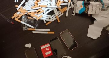 إحباط محاولة تهريب هواتف خلوية إلى سجن دوما