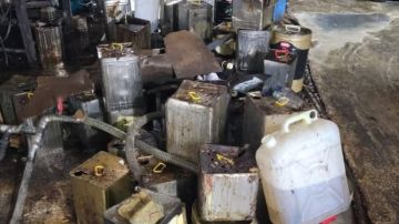 معمل لزيوت الطعام لا يستوفي شروط السلامة العامة معمل لزيوت الطعام لا يستوفي شروط السلامة العامة