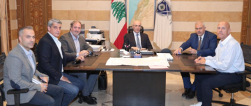 الحجار بحث مع عبود وزيدان بالاستعدادات لموسم الشتاء: لتجنب وقوع أضرار نتيجة تراكم المياه الحجار بحث مع عبود وزيدان بالاستعدادات لموسم الشتاء: لتجنب وقوع أضرار نتيجة تراكم المياه