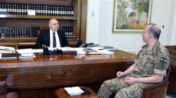 الرئيس عون يطلب من قائد الجيش التصدي لأي توغل اسرائيلي الرئيس عون يطلب من قائد الجيش التصدي لأي توغل اسرائيلي