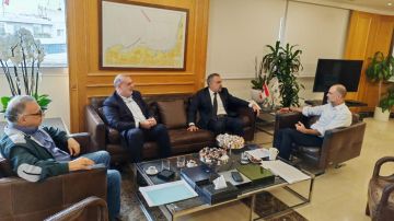 ترزيان زار رسامني وطرح مشروع إنشاء مدخل ومخرج لمنطقتي الرميل والأشرفية ترزيان زار رسامني وطرح مشروع إنشاء مدخل ومخرج لمنطقتي الرميل والأشرفية