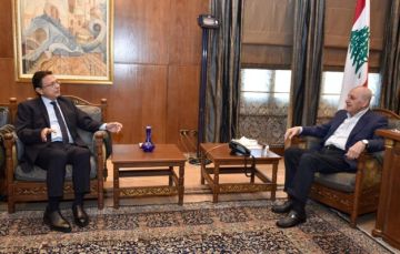 بري تابع المستجدات السياسية والشؤون التشريعية مع فريد الخازن