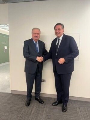 جابر تبلغ استعداد صندوق التنمية العربية للمساهمة بـ120 مليون دولار في صندوق إعادة الإعمار جابر تبلغ استعداد صندوق التنمية العربية للمساهمة بـ120 مليون دولار في صندوق إعادة الإعمار